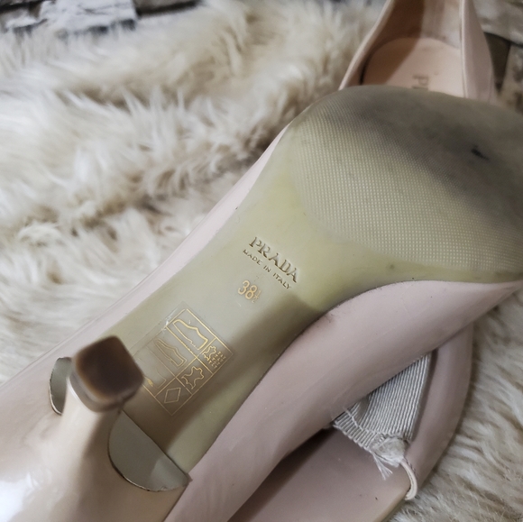 Prada Nude Peep Toe, 2.5" heel - Picture 5 of 6